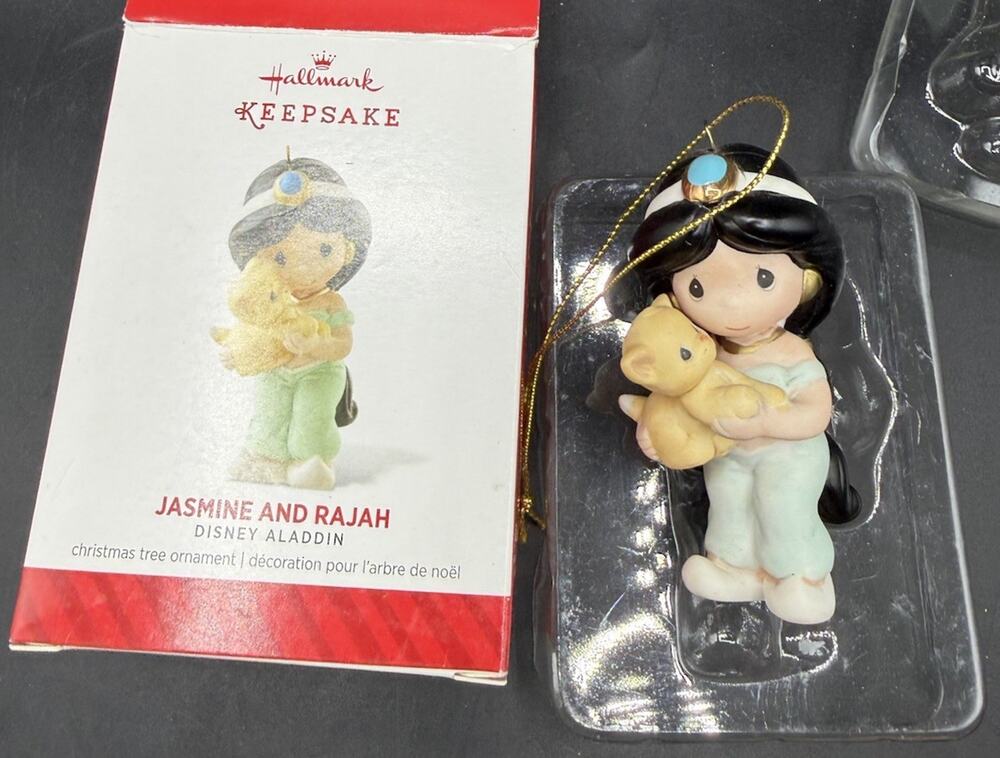 Hallmark Disney Jasmine & Rajah Aladdin Precious Moment Ornament EUC -49D